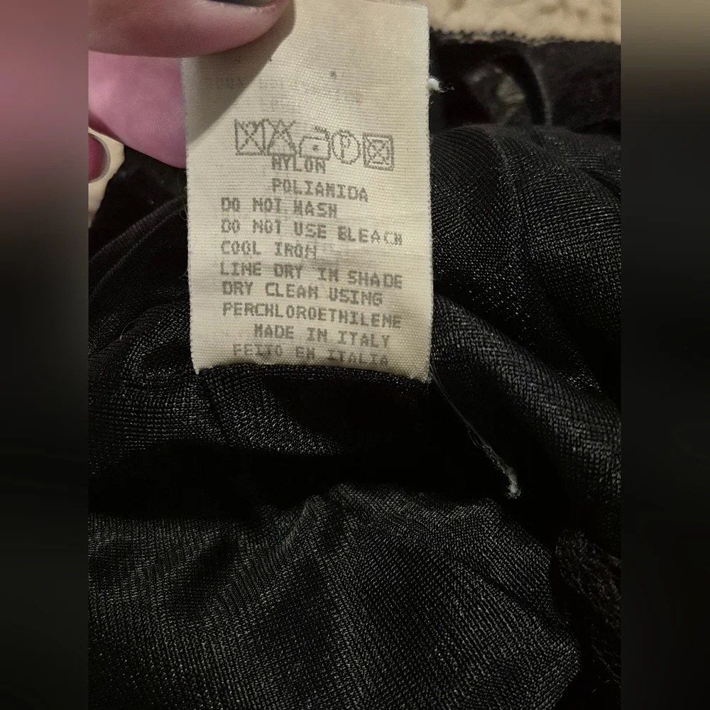 Moschino Black Lace Trim Women's Top Size 10 EUC - Picture 11 of 12